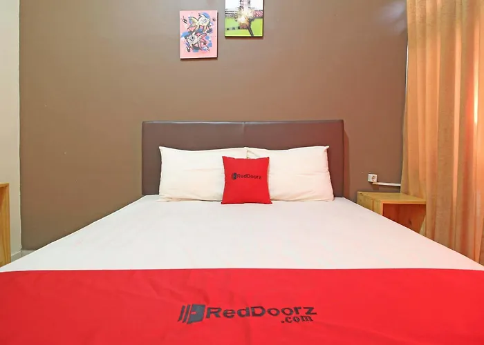 RedDoorz near Pojok Beteng Prawirotaman Yogyakarta