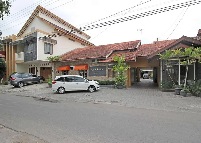 RedDoorz near Pojok Beteng Prawirotaman Yogyakarta